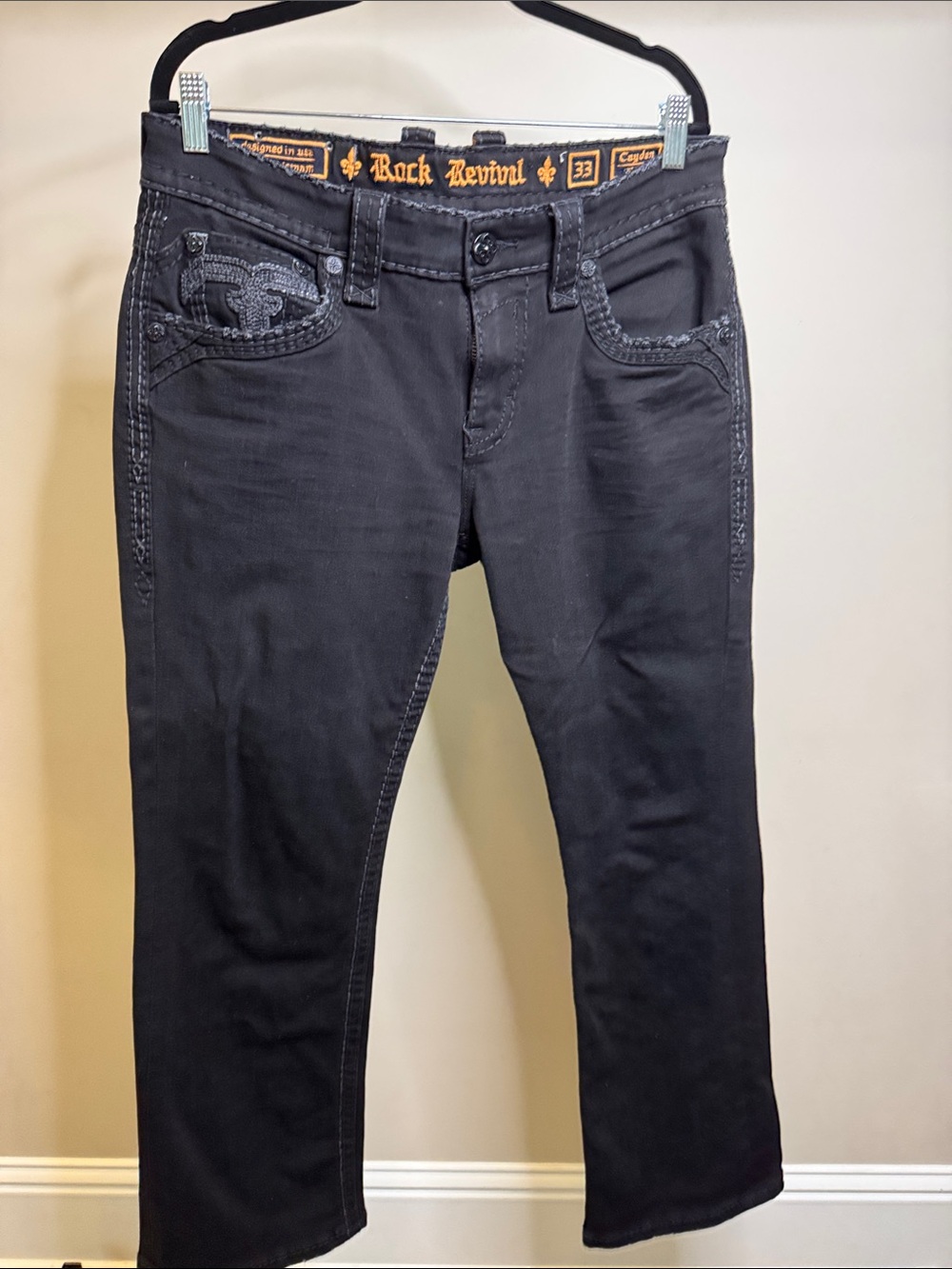 Rock Revival Men's Black Relaxed Jeans with Embroidered Pockets